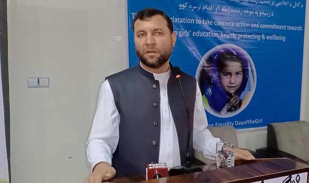 د ننګرهار والي: د نجونو د زده کړو لپاره دې ولسي مبارزه پيل شي