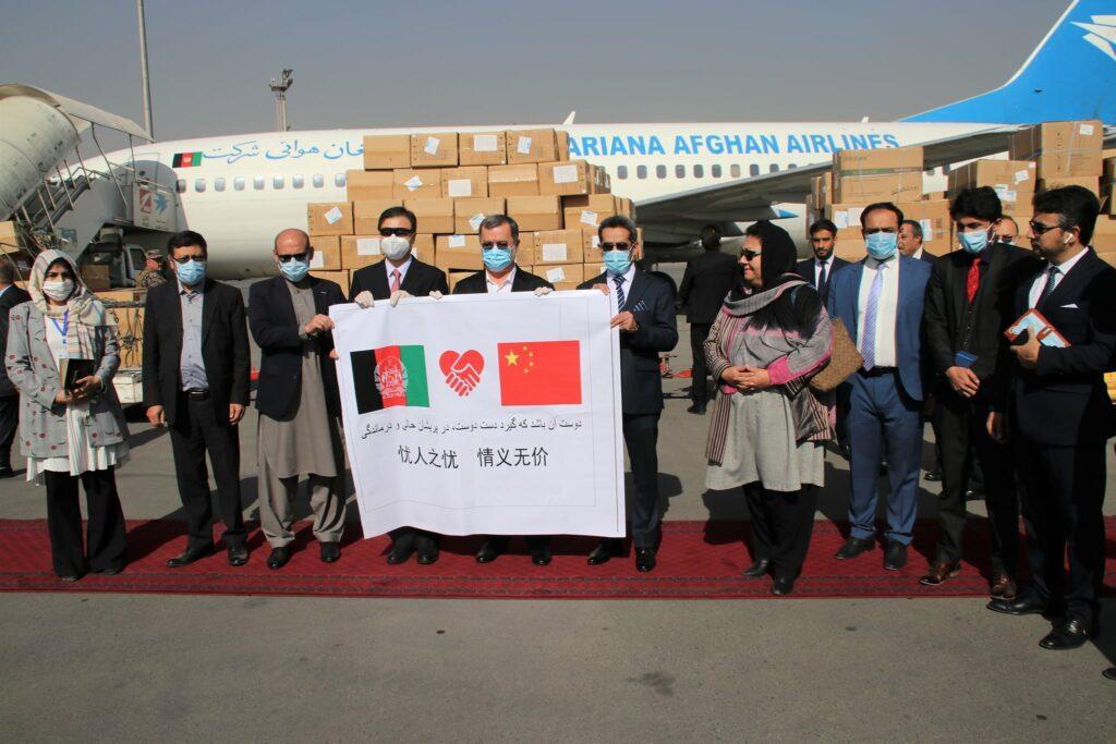 چین به ارزش يک ميلیون دالر مواد بهداشتی به دولت افغانستان کمک کرد