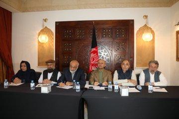 هیئت مذاکره‌ کننده افغانستان با سفيران ناتو گفتگو کردند