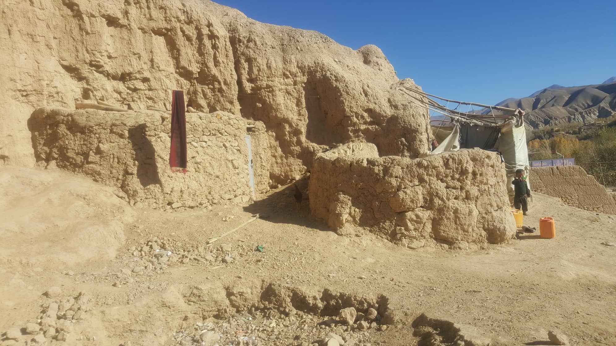 مغاره نشينان،باميان