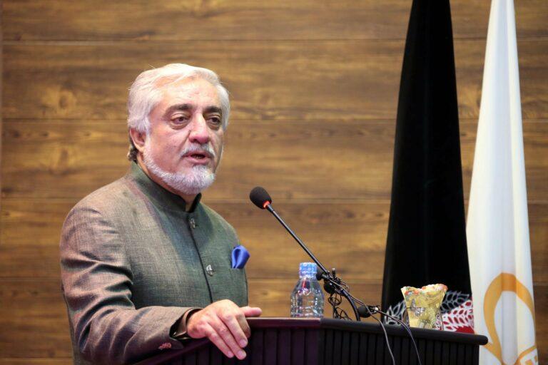 عبدالله: تنها با حکومت موقت صلح نمی آید