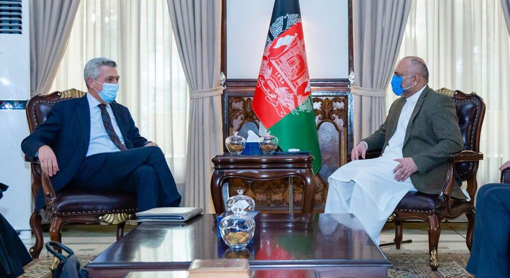 Grandi assures Afghan refugees of cooperation