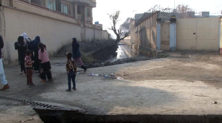 Swelling garbage heaps irk Shash Darak dwellers