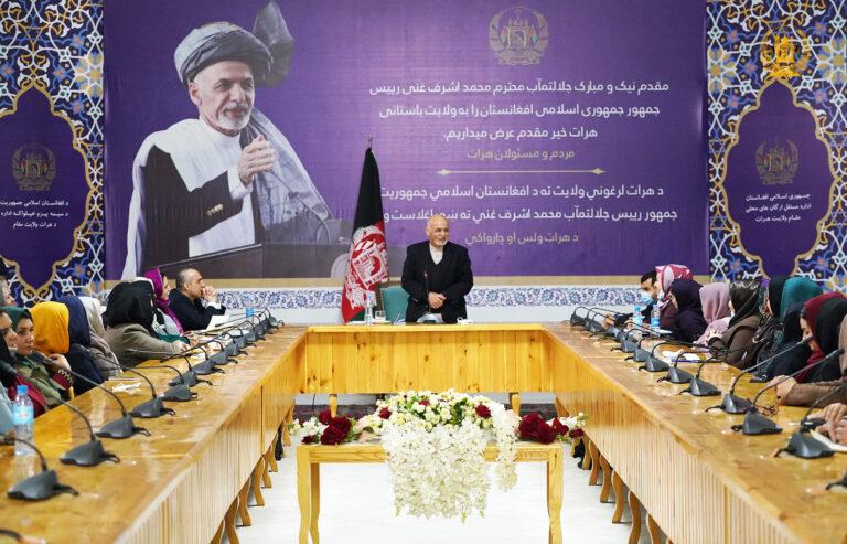 اشرف غنی: در راه جمهوریت شهادت افتخار است و بدون جمهوریت زندگی ارزش ندارد