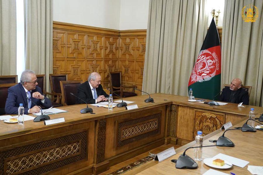 Ghani, Uzbek FM discuss ties, peace process