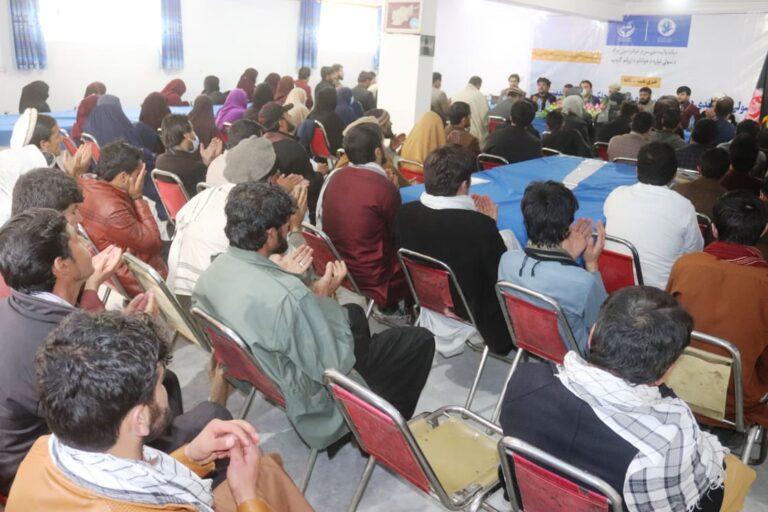 خلک: د سولې خبرو کې مطلوبې پايلې ته د رسېدو لپاره دې نړيواله ټولنه فعال رول تر سره کړي