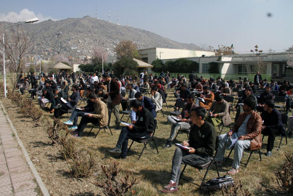 صدها جوان در امتحان آموزش­هاى فنى و حرفوى در کابل اشتراک کردند
