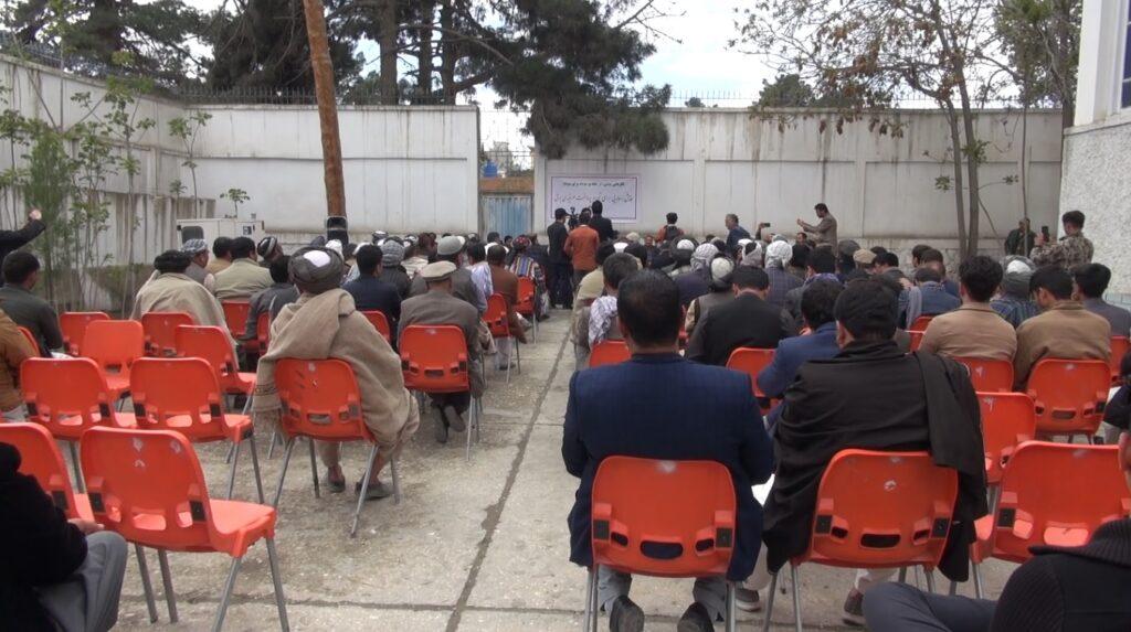 بلخ کې اعتراض کوونکو پر کابل د ترکمنستان برېښنا پرې کولو ګواښ کړی