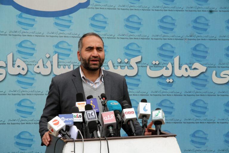 نی: سږ کال د ښځو په ګډون ۵۰ خبریالان بهر ته کډوال شوي
