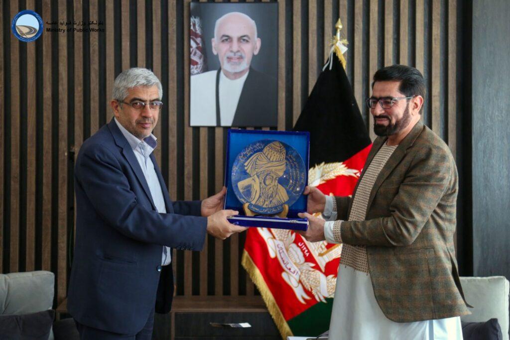 Iran ready to invest in Afghan road projects