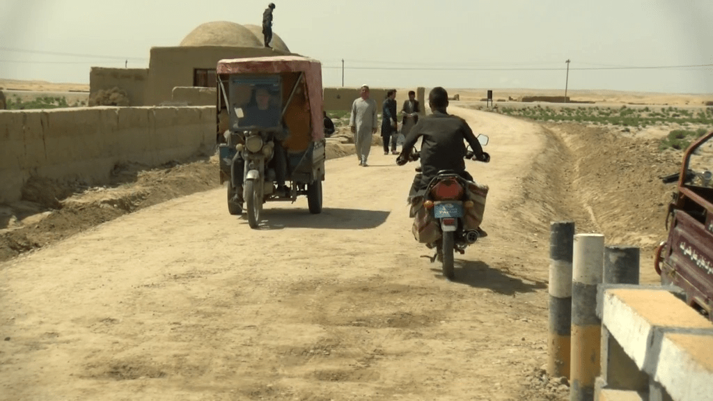 جغل انداری هشت کیلومترسرک در جوزجان مشکلات یکهزار خانواده را مرفوع ساخت