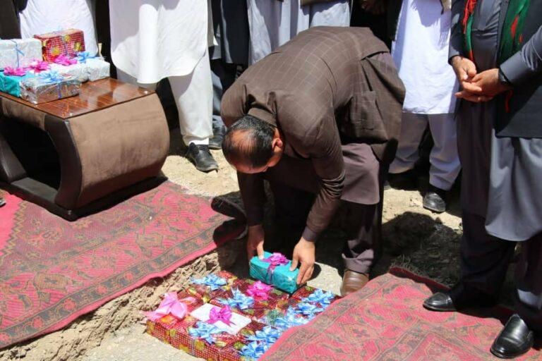 ګردېز کې د ۲۵٤ ميليونه افغانيو په لګښت د يوه روغتيايي بنسټ جوړولو چارې پيل شوې