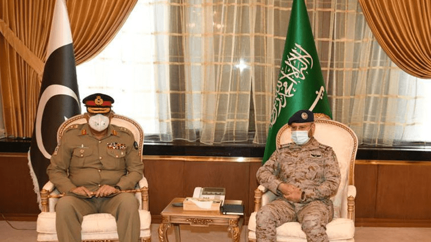 Riyadh assures support for regional peace initiatives