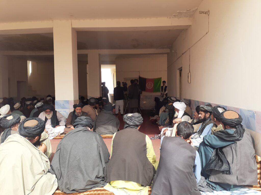 باشندگان ترینکوت: طالبان به مردم دستور داده اند که حاصلات شانرا پیش از وقت جمع آوری کنند