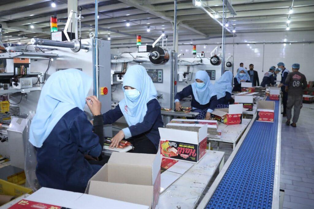 سه فابریکۀ تولیدی در شهرک صنعتی هرات گشایش یافت