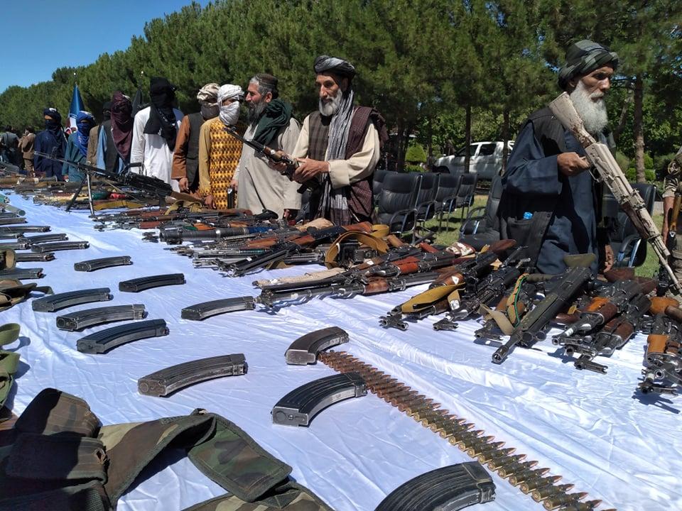مسئولان :۱۳۰ طالب در ولایت هرات به روند صلح پیوستند