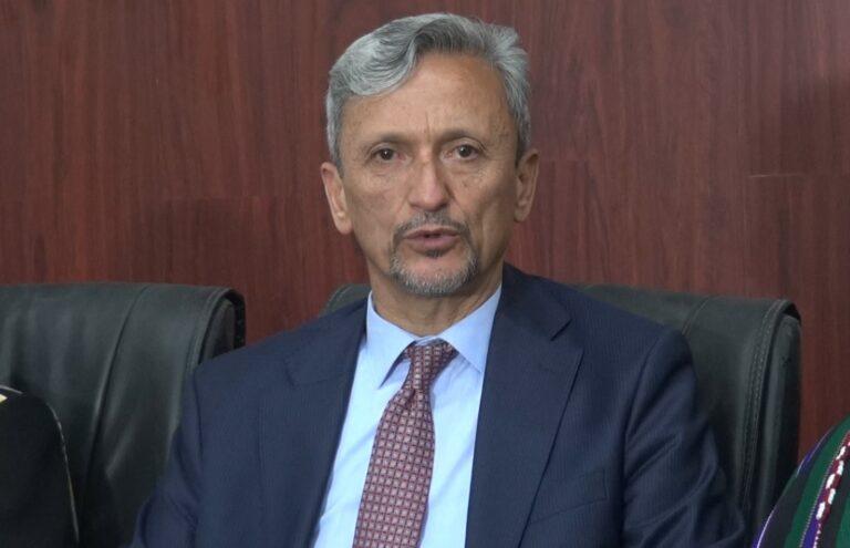 Govt should explain fall of districts, says Hadid