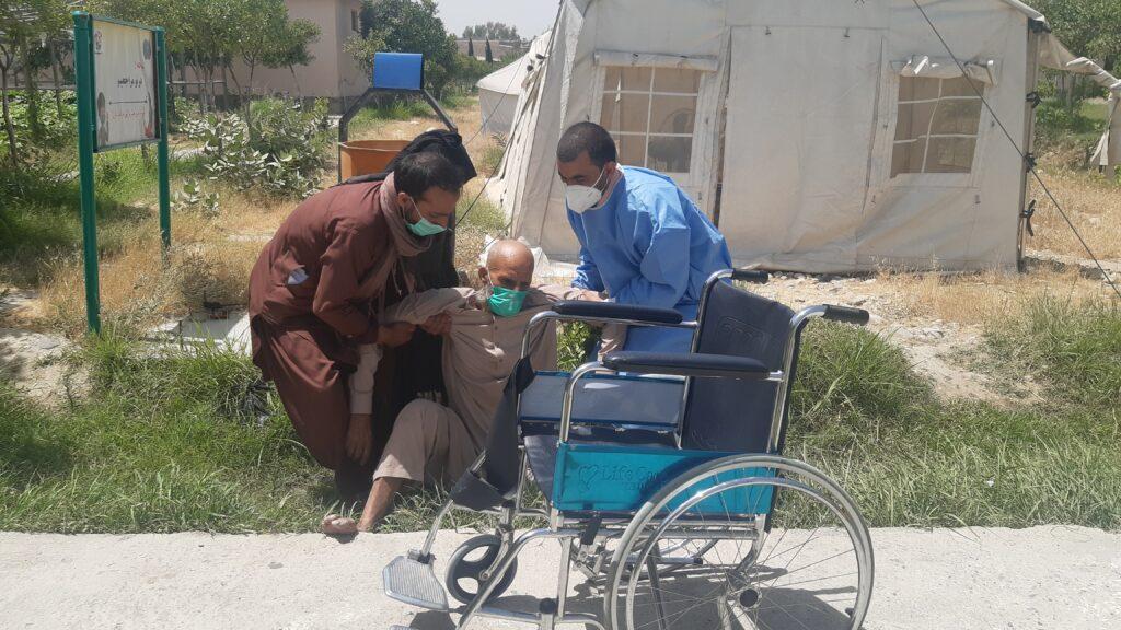 ننګرهار کرونا سنټر کې د اکسيجن ستونزې له حل سره مړينې کمې شوې دي