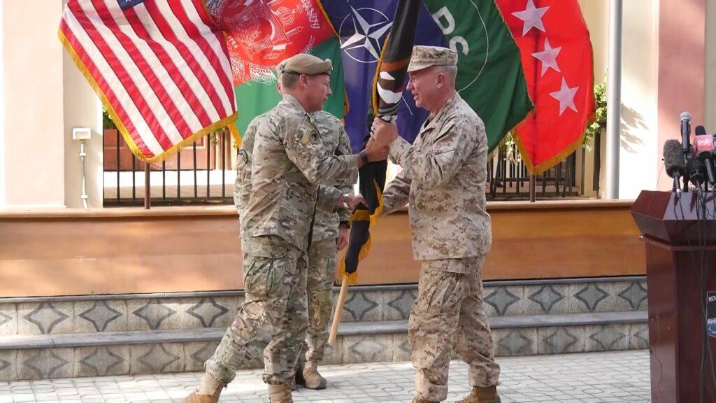 Top US general in Afghanistan hands over command