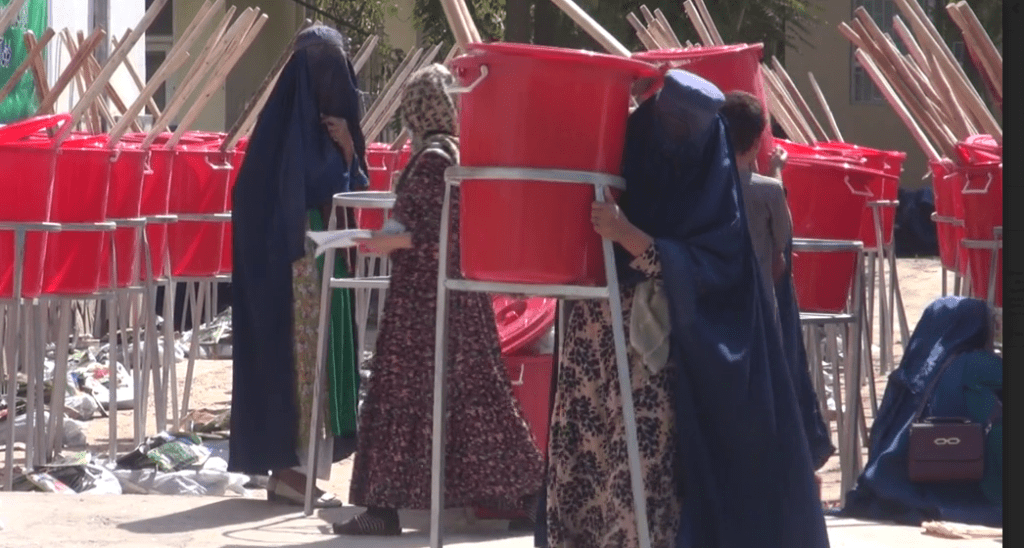 Agriculture tools distributed among tens of Jawzjan women
