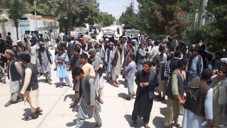 ۸ غیر نظامی در اصابت هاوان در شهر میمنه کشته و مجروح شدند