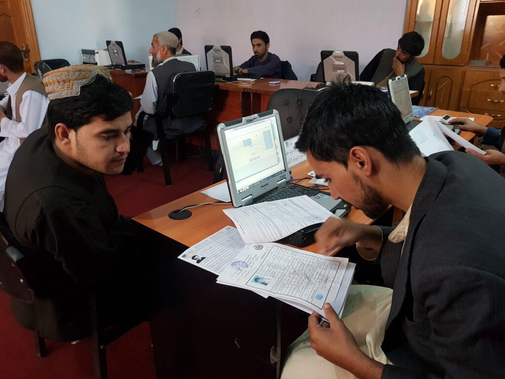 Violence affects e-ID cards distribution in Kandahar