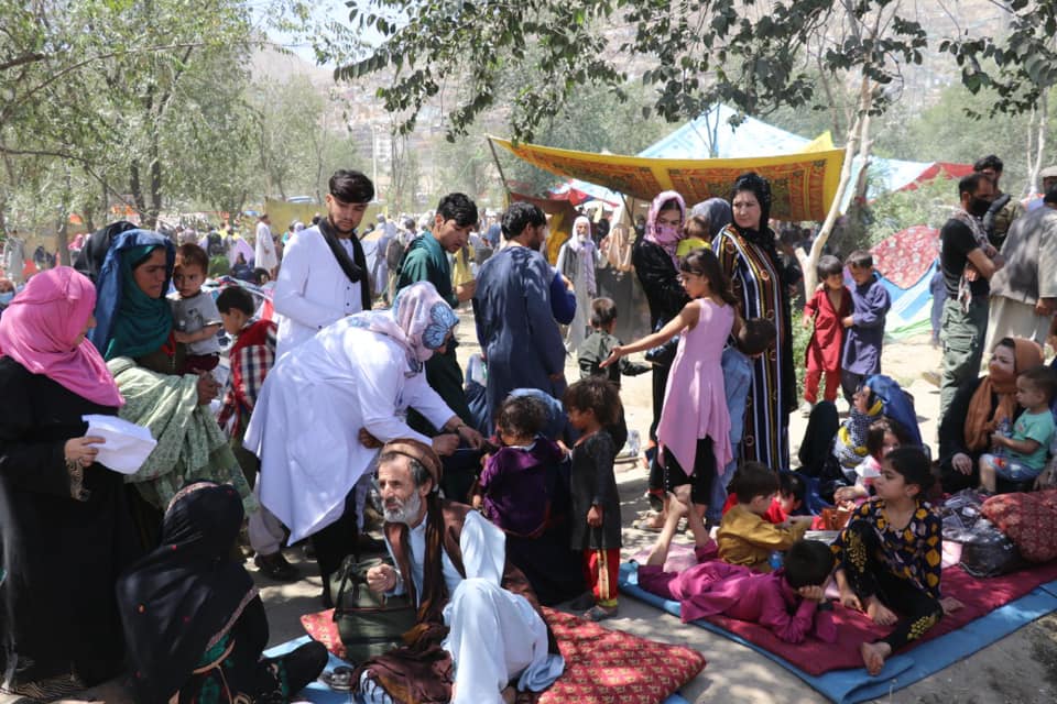 ۲۰ تیم صحی برای ارایۀ خدمات به بیجاشدگان در شهر کابل توظیف شد