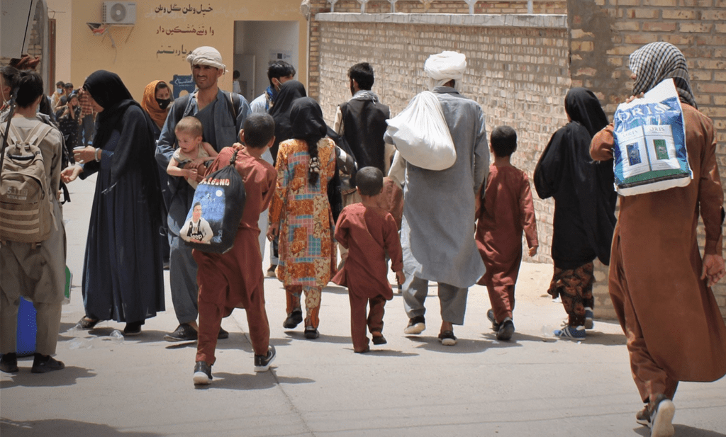 د کډوالۍ نړیوال سازمان : په تېرو ۹ کلونو کې درې میلیونه افغانان بهرنیو هېوادونو ته کډوال شوي