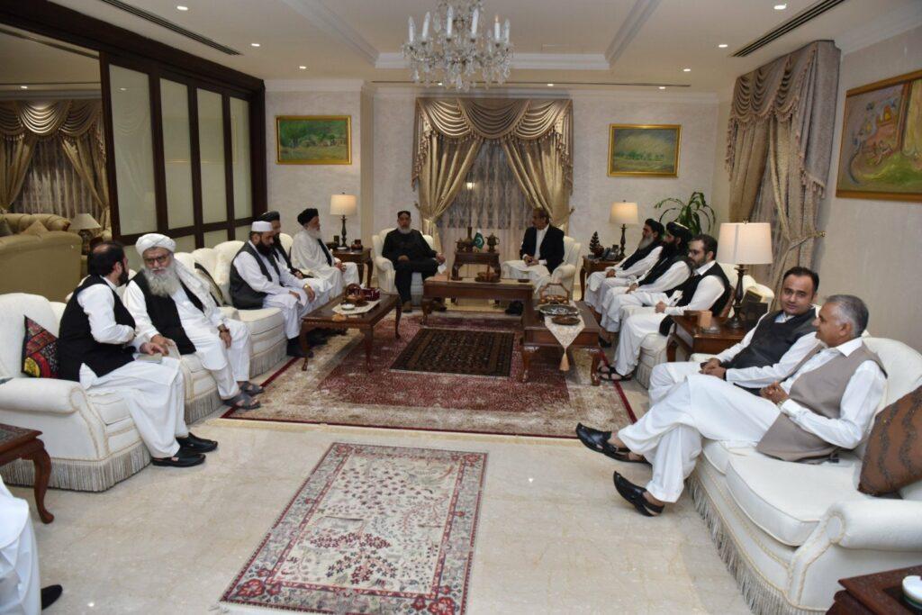 Stanikzai, Pakistan ambassador meet in Doha