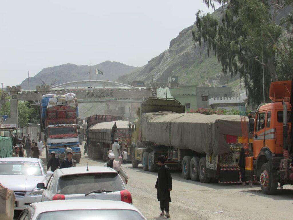 Afghan businessmen reject trade in Pakistani rupee