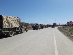 Hundreds of nomads, passengers denied entry into Pakistan