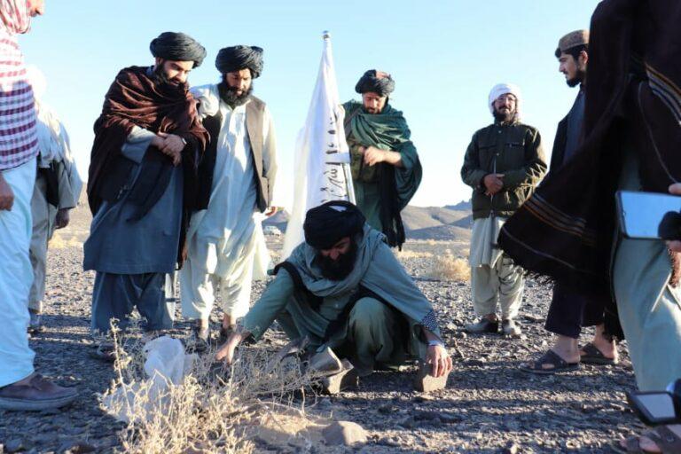په هلمند کې د يوې مدرسې د جوړولو چارې پيل شوې