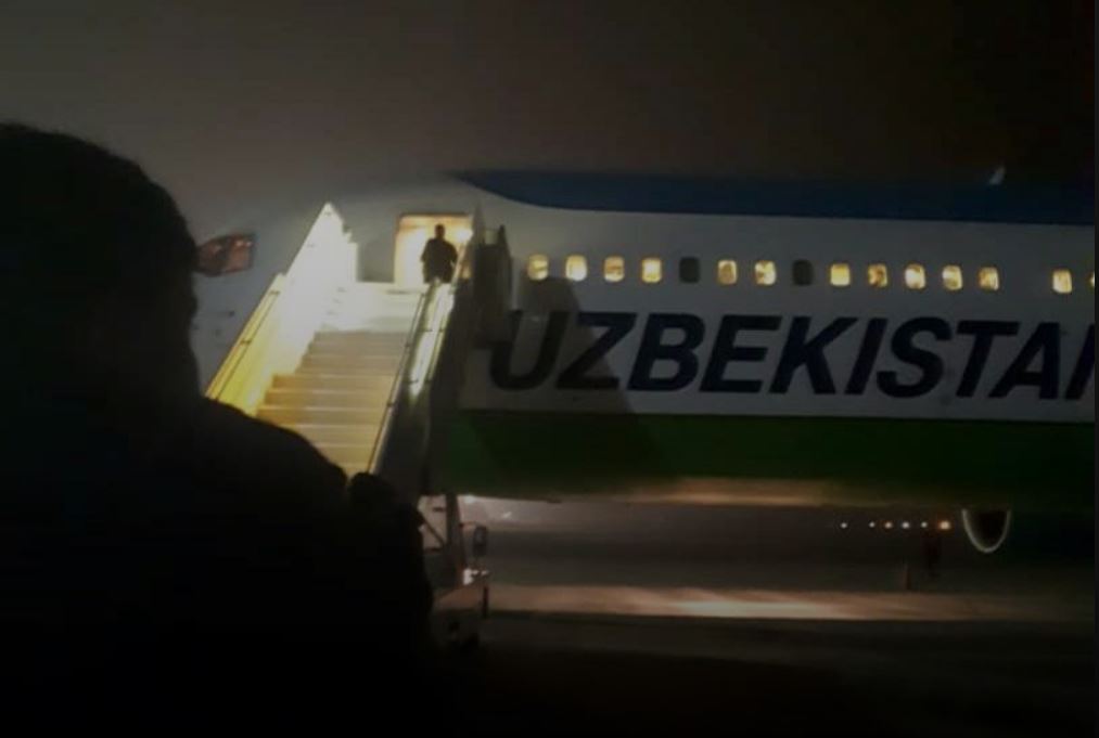 رویترز: گروهی از پیلوتان افغان در یک پرواز تاجکستان را ترک کرده اند