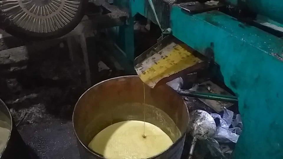 Many flax oil producing factories shut in Baghlan