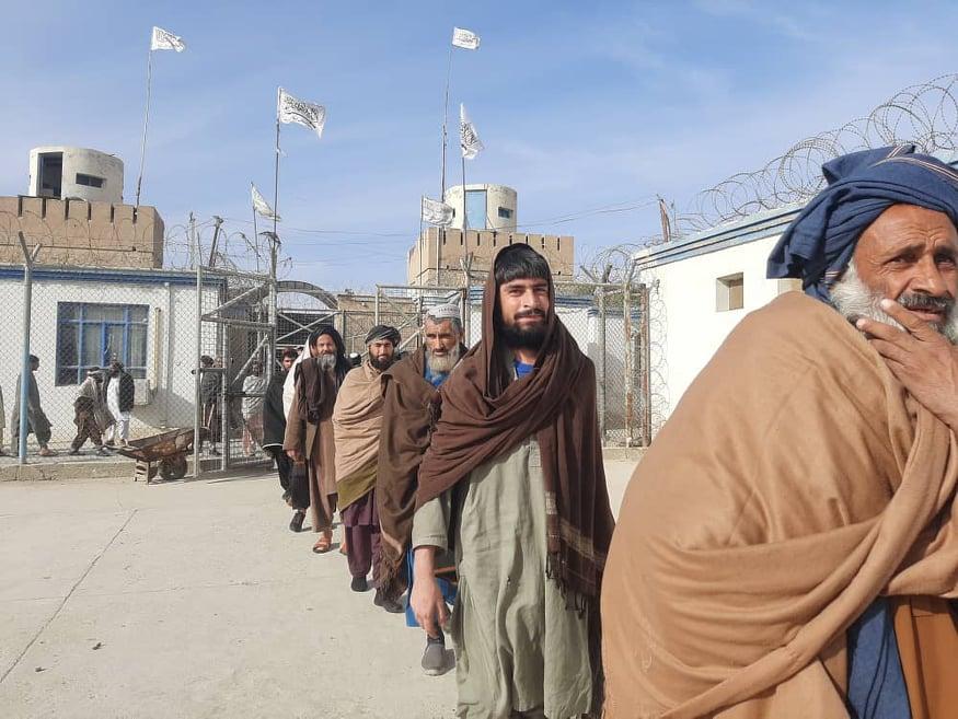 218 drug addicts join families after treatment in Helmand