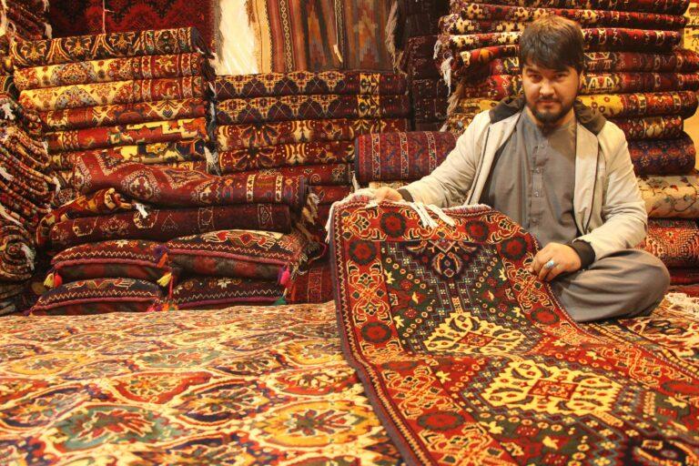 تجارت قالین در کندز ۷۰ درصد کاهش یافته است