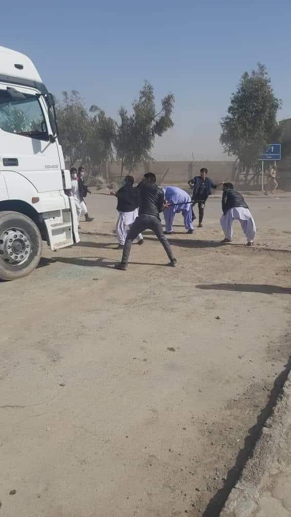 Iranian water protesters attack Afghan trucks