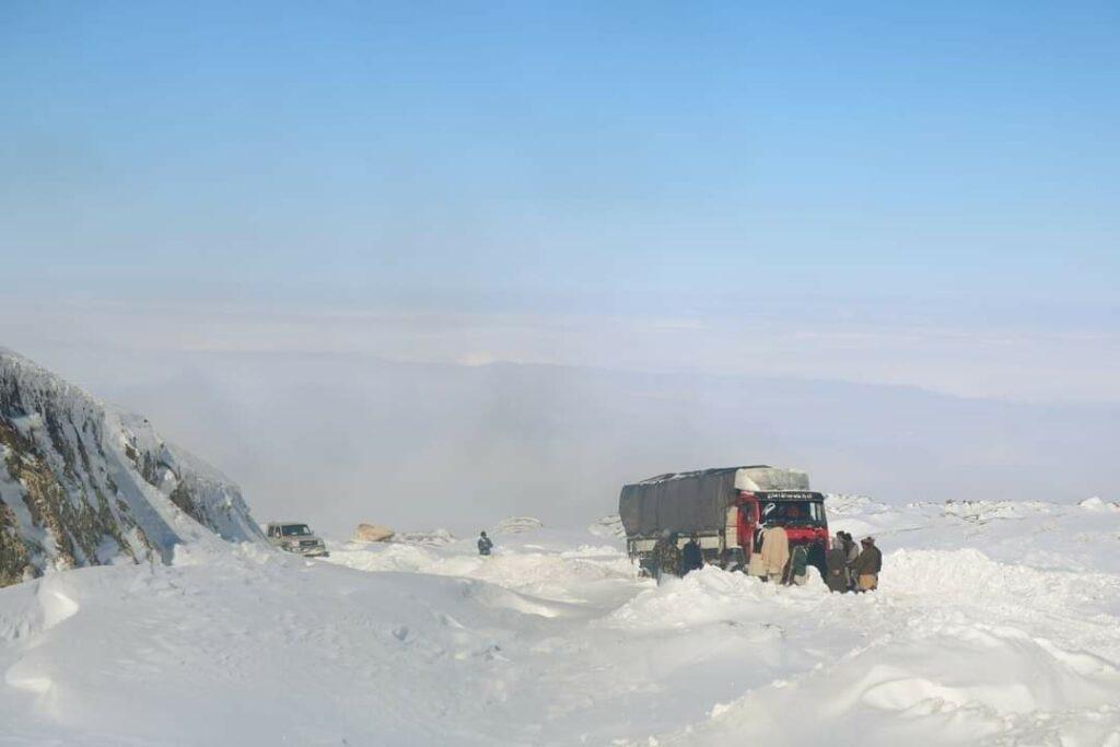 مسافران شاهراه بادغیس- هرات نجات یافتند