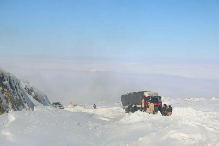 Passengers trapped in snow on Badghis-Herat road rescued