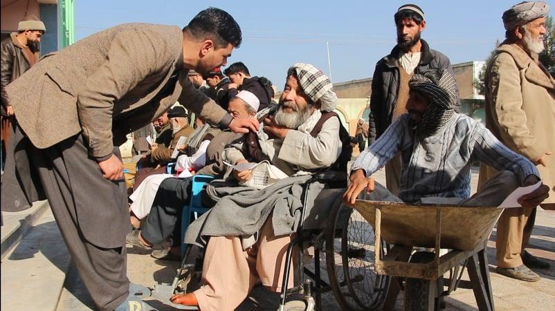 گروهی از جوانان در کندز، نهاد خیریه‌یی را زیر نام «خانۀ امن حوا» ایجاد کرده‌اند