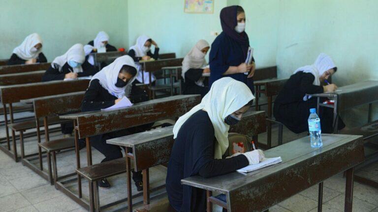 روند اخذ امتحان سالانه از متعلمین صنوف دوازدهم مکاتب دختران آغاز شد