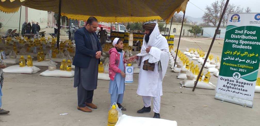 300 orphan students provided food aid in Laghman