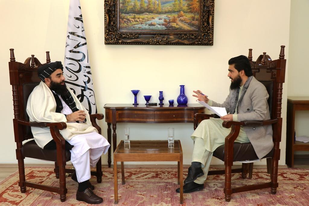 Taliban chief’s public appearance tied to full security