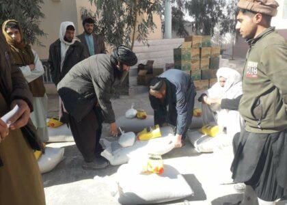 Hundreds of poor families receive aid in Baghlan, Nimroz
