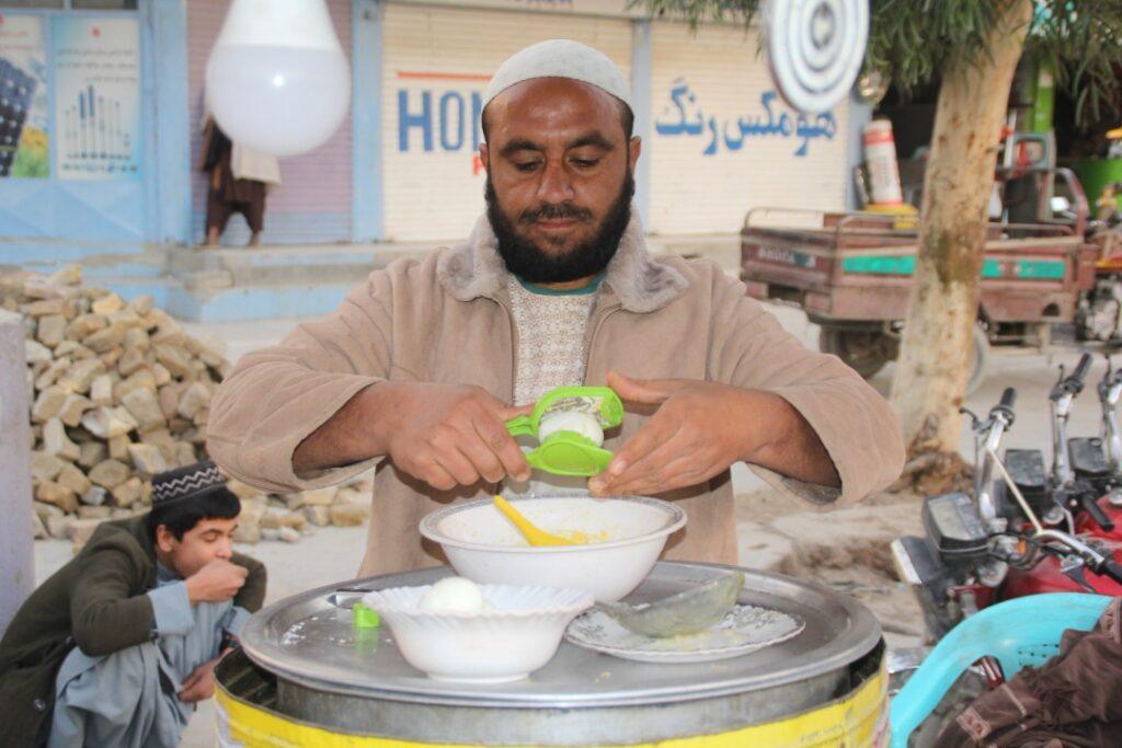 Upcoming Kandahar poet forced into selling soup