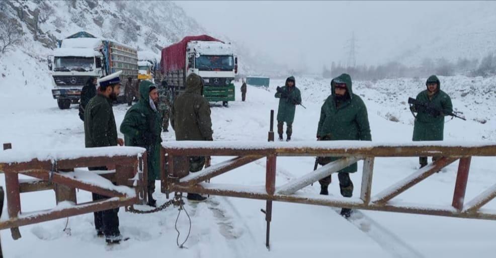 Salang highway closed for traffic due to snowstorm