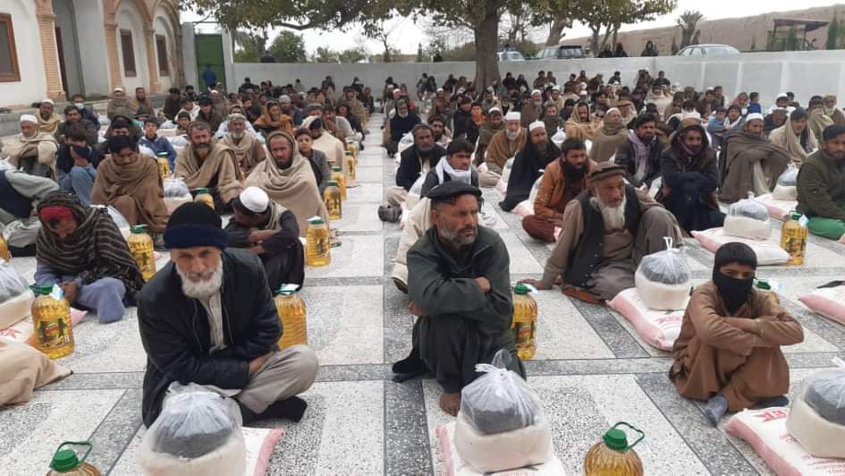 په ننګرهار کې له سلګونو بې وزله کورنيو سره مرسته وشوه