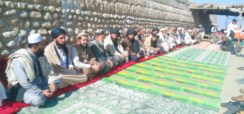 د ننګرهار په سپين غر ولسوالۍ کې د دوو کورنيو ترمنځ ۳۰ کلنه دښمني پر دوستي بدله شوه
