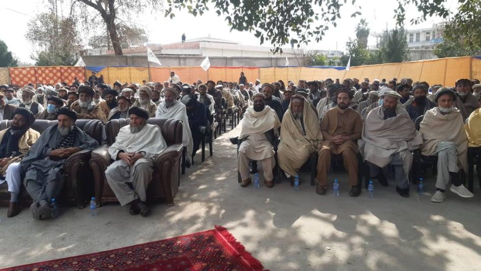 ننګرهار کې ولسي غونډه: امريکا دې د افغانستان کنګل شوې پيسې ازادې کړي