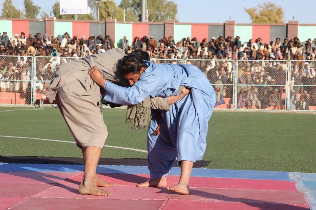 په کندهار کې د غېږ نیولو درې ورځنۍ سیالۍ پيل شوې